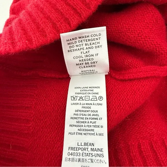 LL Bean Signature Red Women's Merino Wool Sweater with 'MAINE' Design - Picture 9 of 9